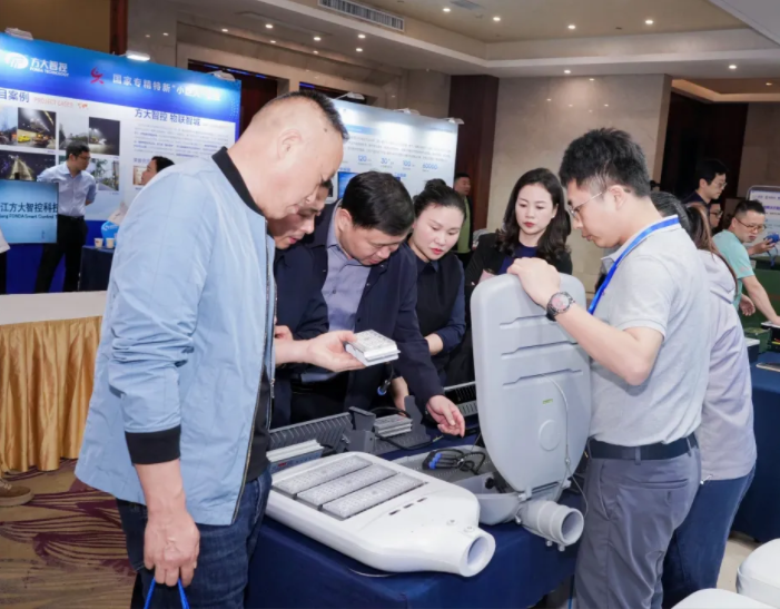 立洋光電攜創(chuàng)新照明技術(shù)亮相湖南照明協(xié)會(huì)技術(shù)交流會(huì)，以綠色照明方案賦能行業(yè)高質(zhì)量發(fā)展！